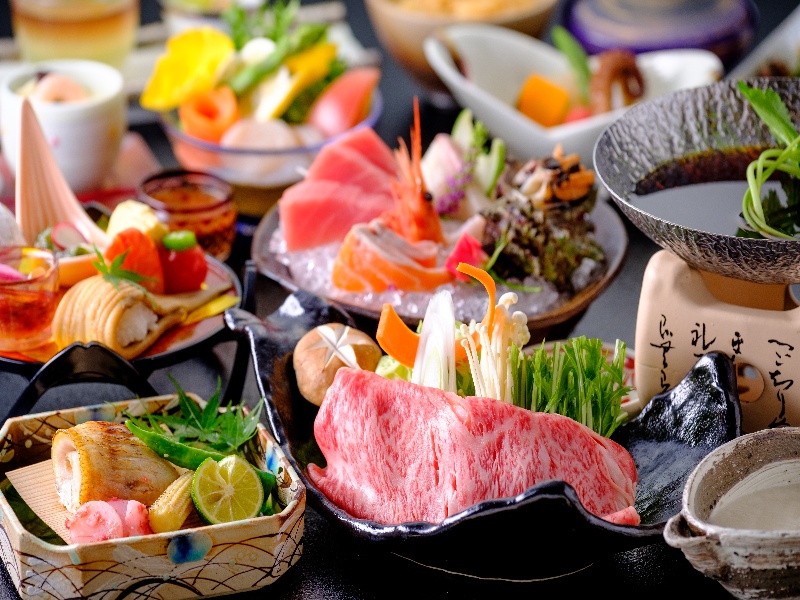 三朝館　夕食・会席（イメージ）