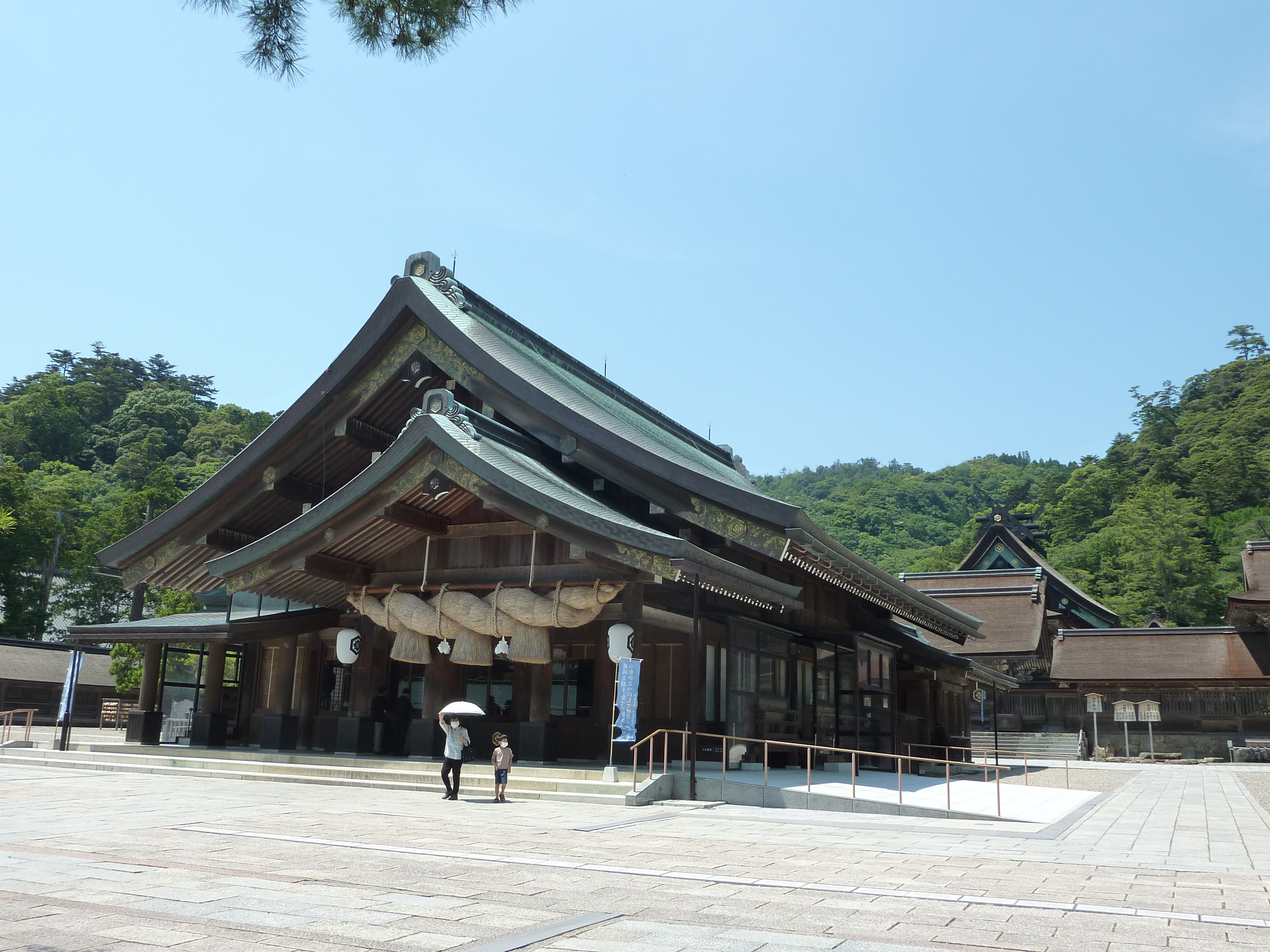 出雲大社「拝殿・御本殿」イメージ