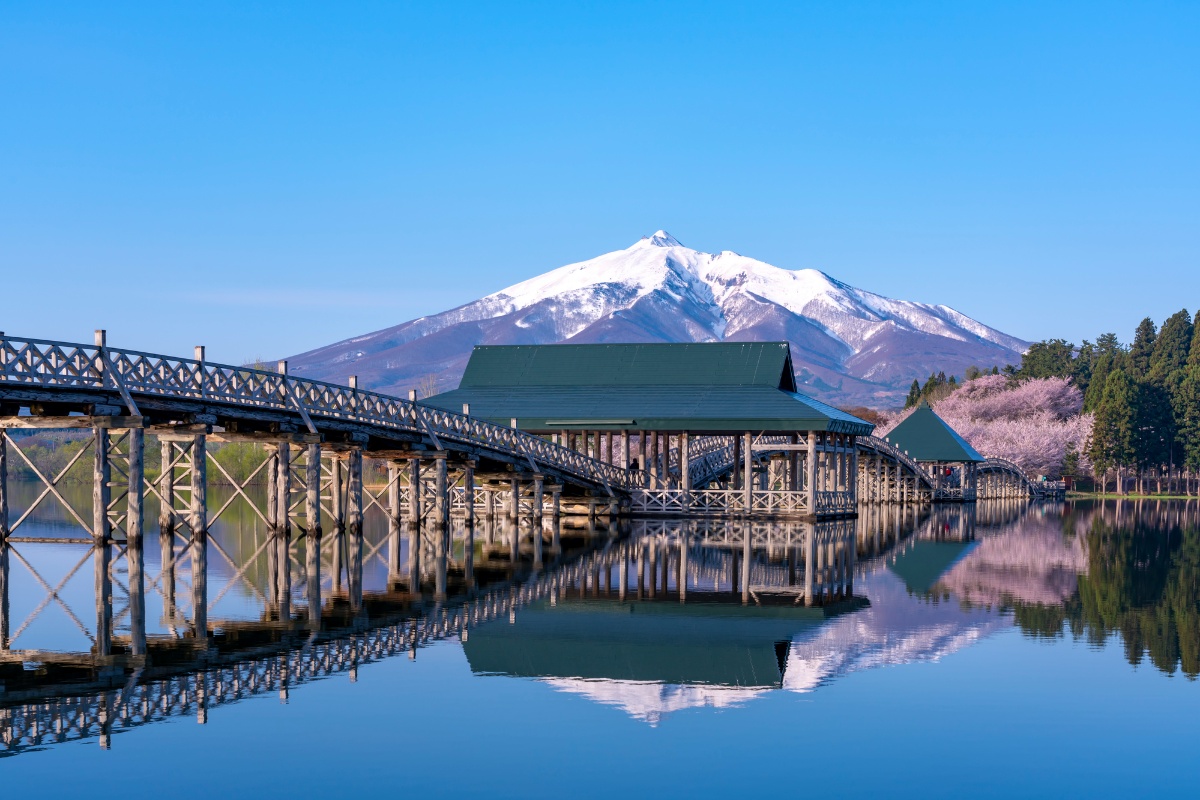 鶴の舞橋