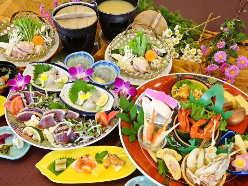 リバーサイドホテル松栄　皿鉢料理（イメージ）