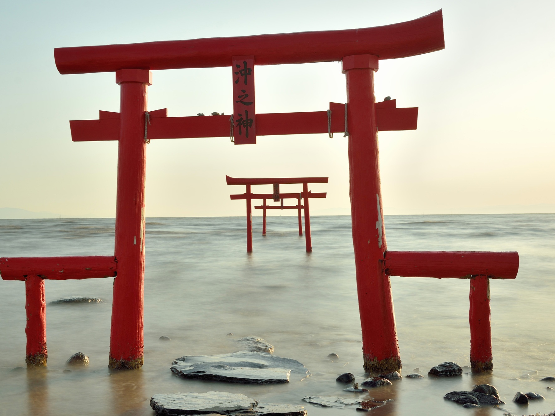 大魚神社の海中鳥居