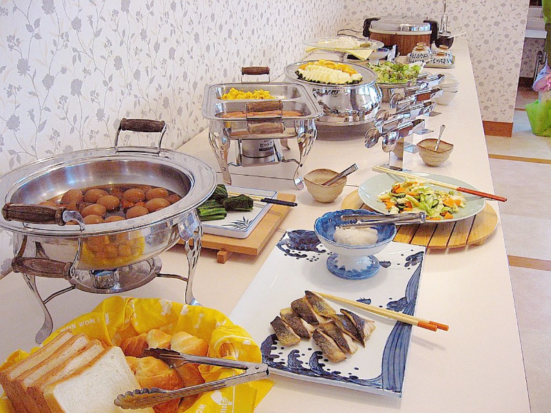 ホテルパールシティ天童　朝食（一例）