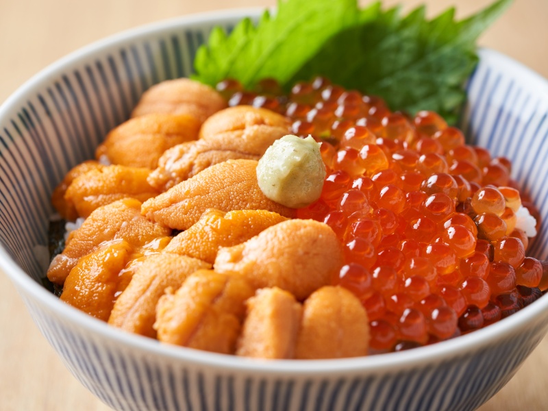 うにいくら丼