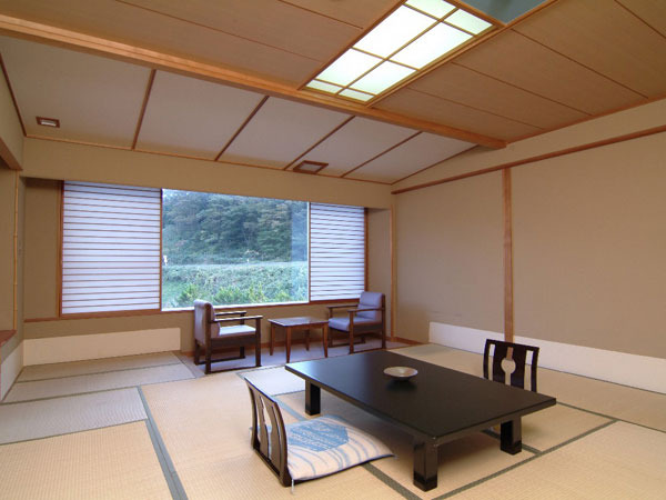 ホテル亀屋　東館和室12.5畳（一例）