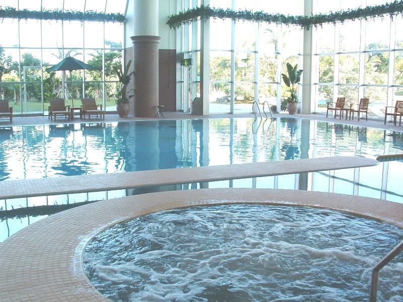 ラグナガーデンホテル　屋内プール（イメージ）