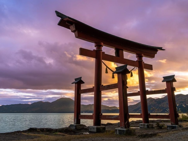 御座石神社