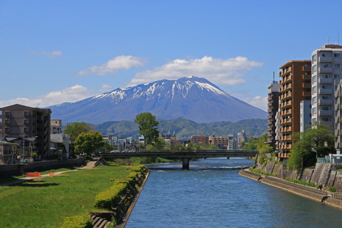 岩手山