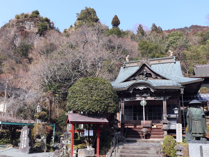 霊巌寺