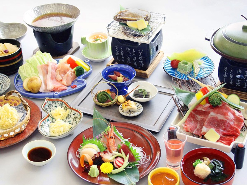 ホテル亀屋　夕食（一例）