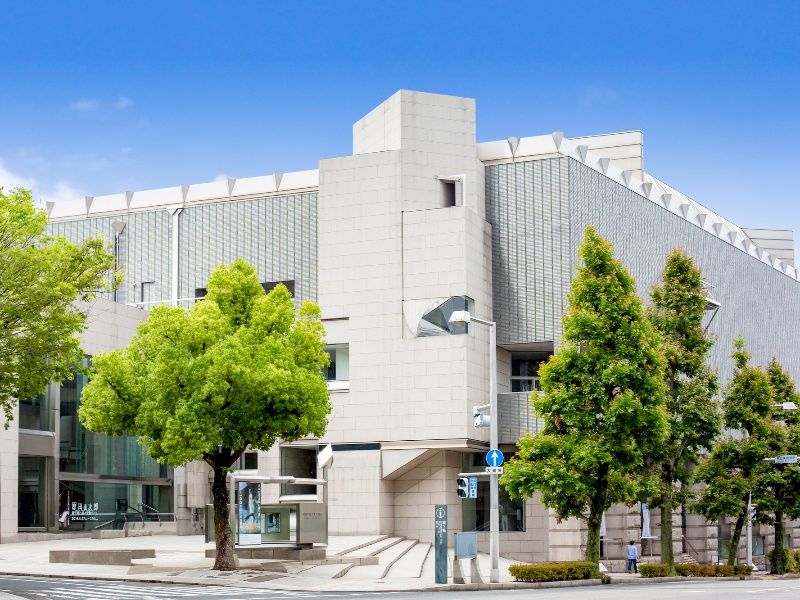 岡山県立美術館