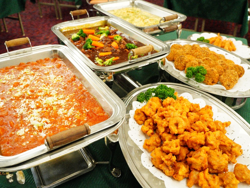 夕食バイキング（イメージ）